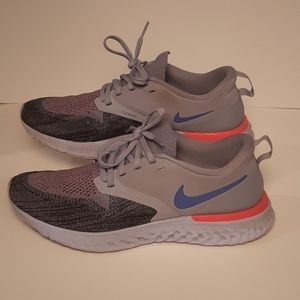 Nike Odyssey React Flyknit Women's 9.5